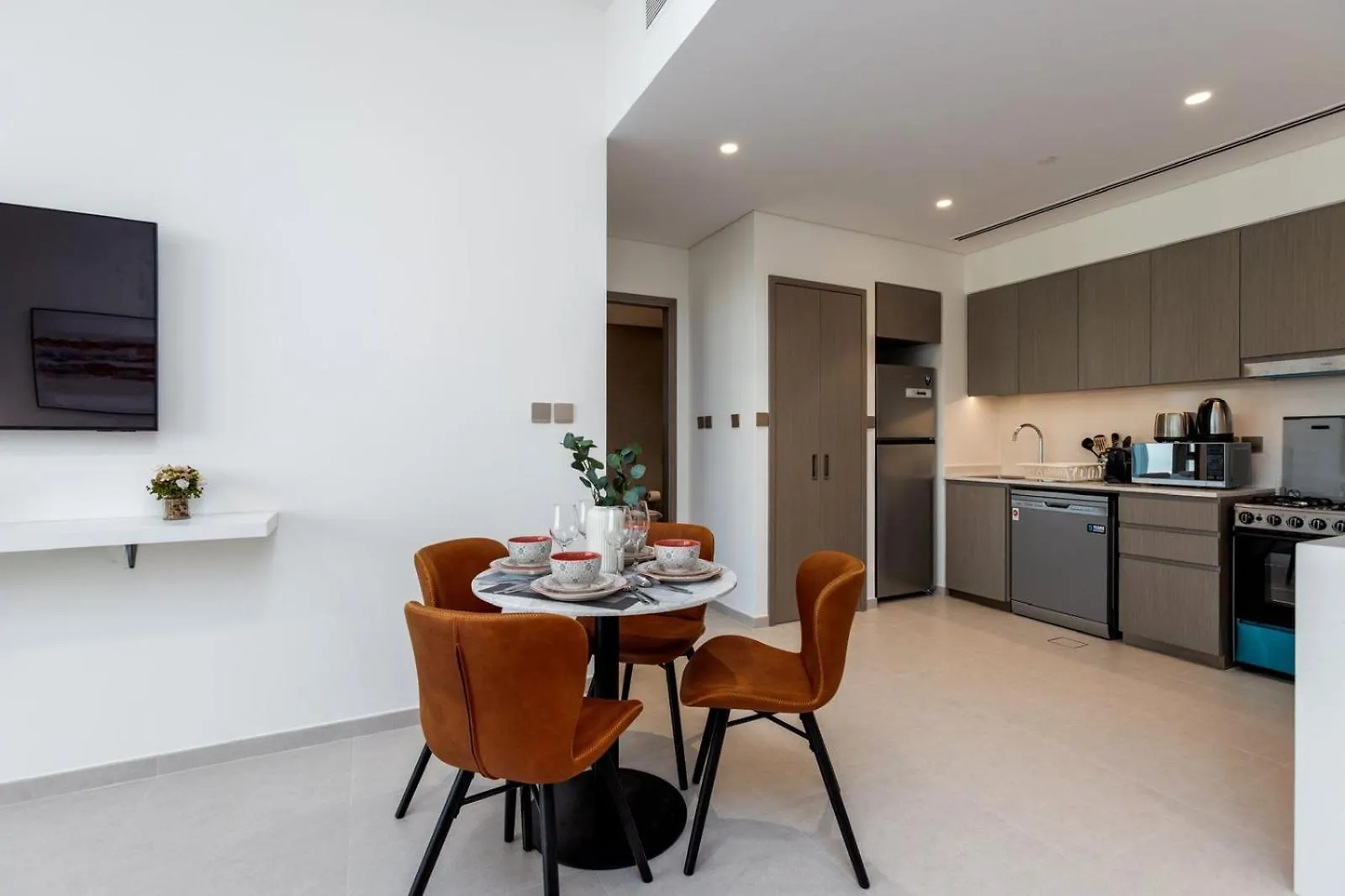 Brand New 1Br Apt In Grande Residence, Downtown Dubai - Allsopp & Allsopp